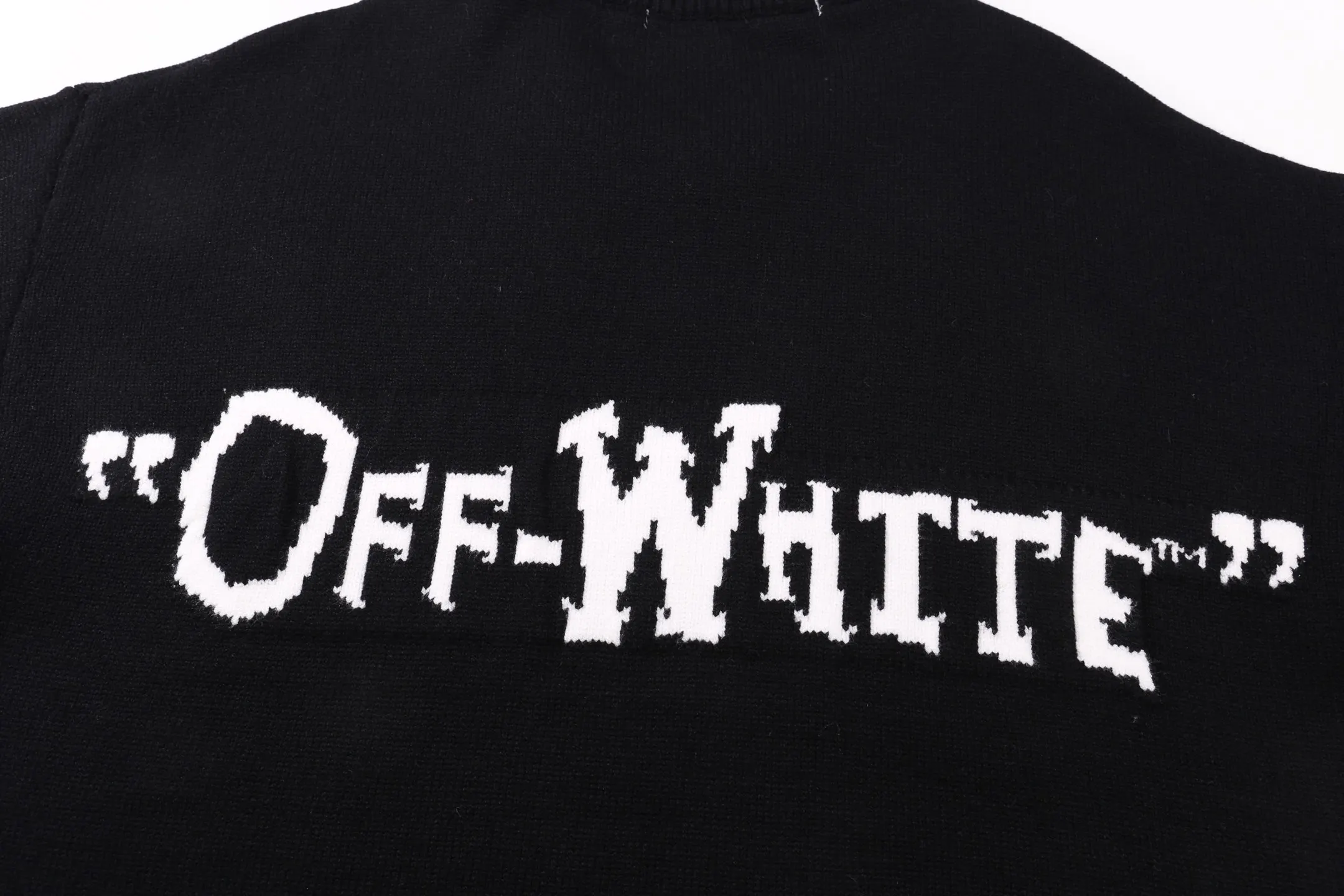 Logo Jacquard Wool Crew-Neck Sweater D20023458 — view 5