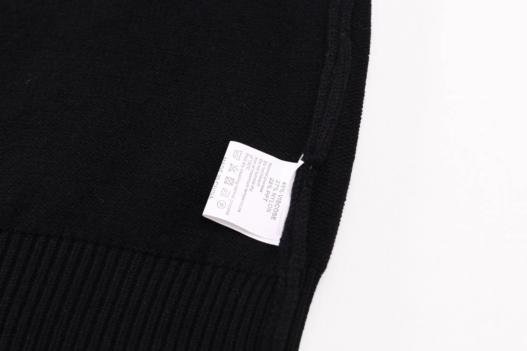 Logo Jacquard Wool Crew-Neck Sweater D20023458 — view 8