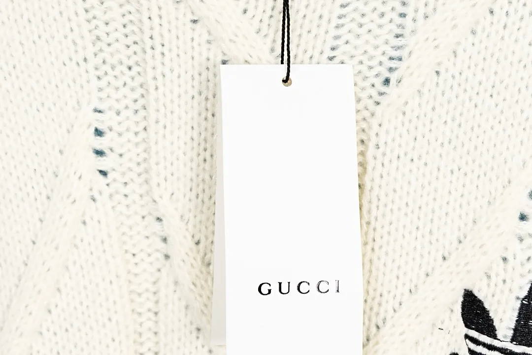 Gucci x adidas Cable-Knit Crew-Neck Sweater D20523426 — view 7