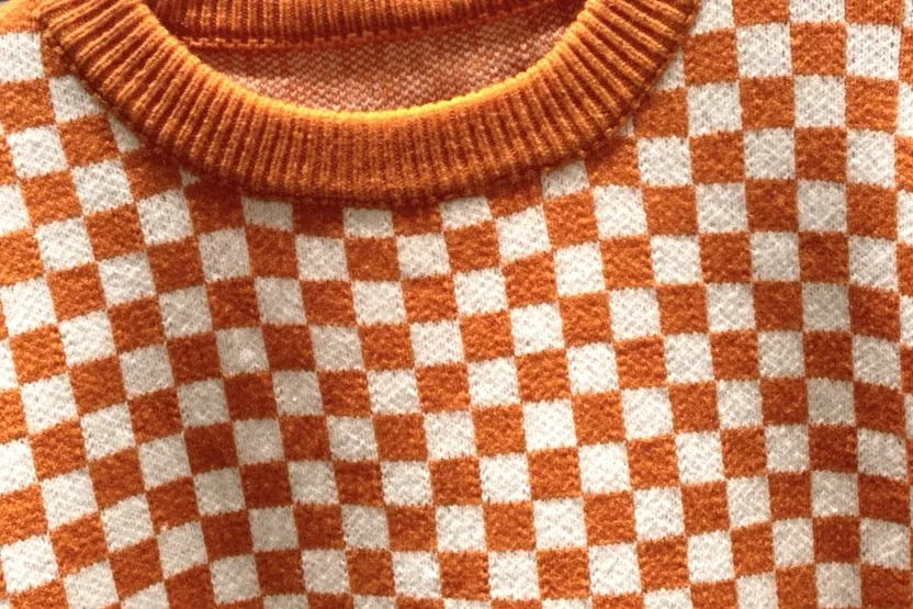 Checkerboard Jacquard Crew-Neck Sweater D21023450 — view 3
