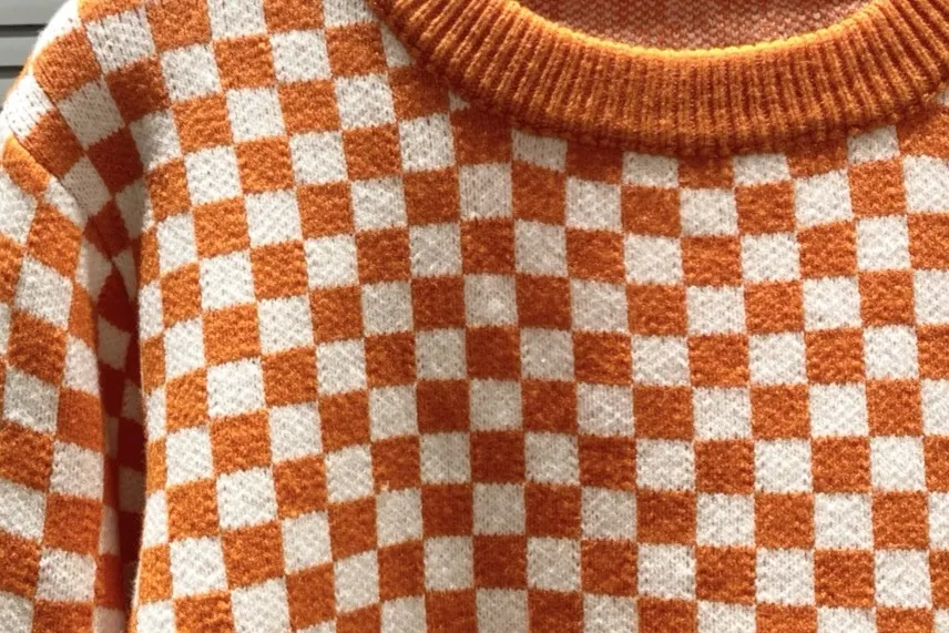 Checkerboard Jacquard Crew-Neck Sweater D21023450 — view 4