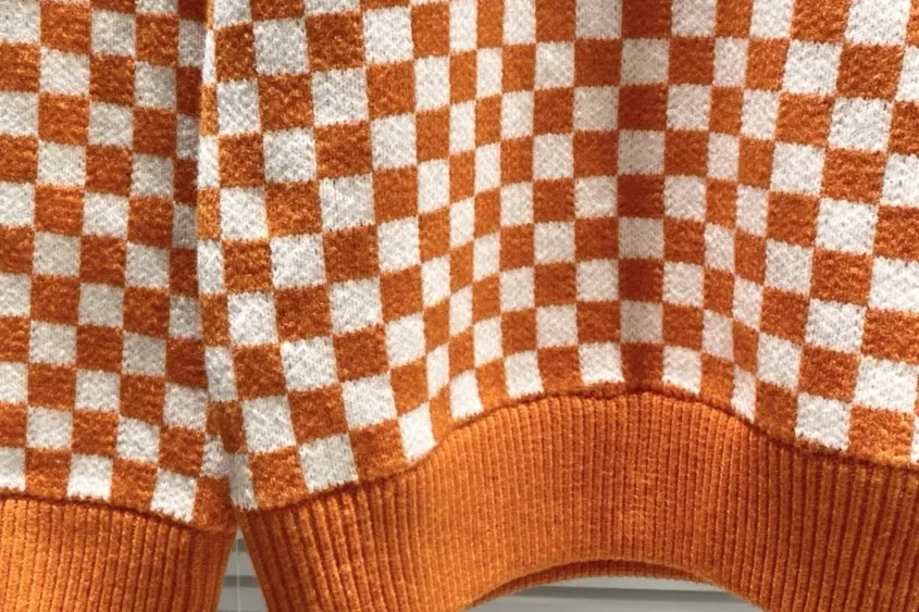 Checkerboard Jacquard Crew-Neck Sweater D21023450 — view 5