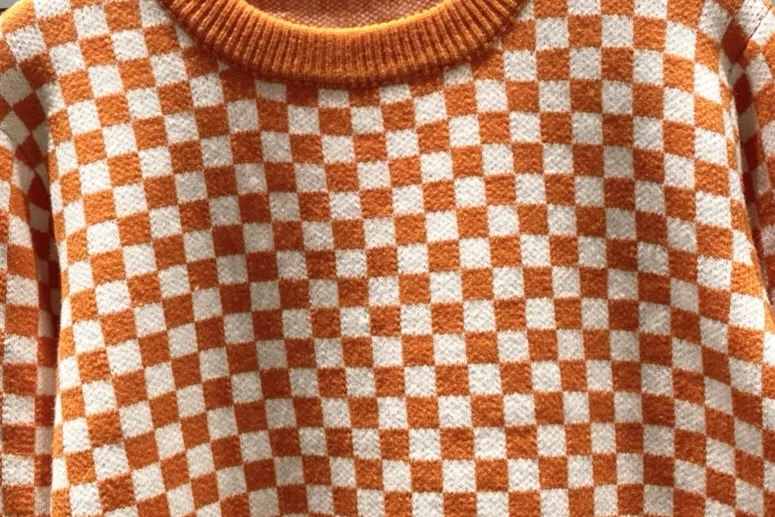 Checkerboard Jacquard Crew-Neck Sweater D21023450 — view 6