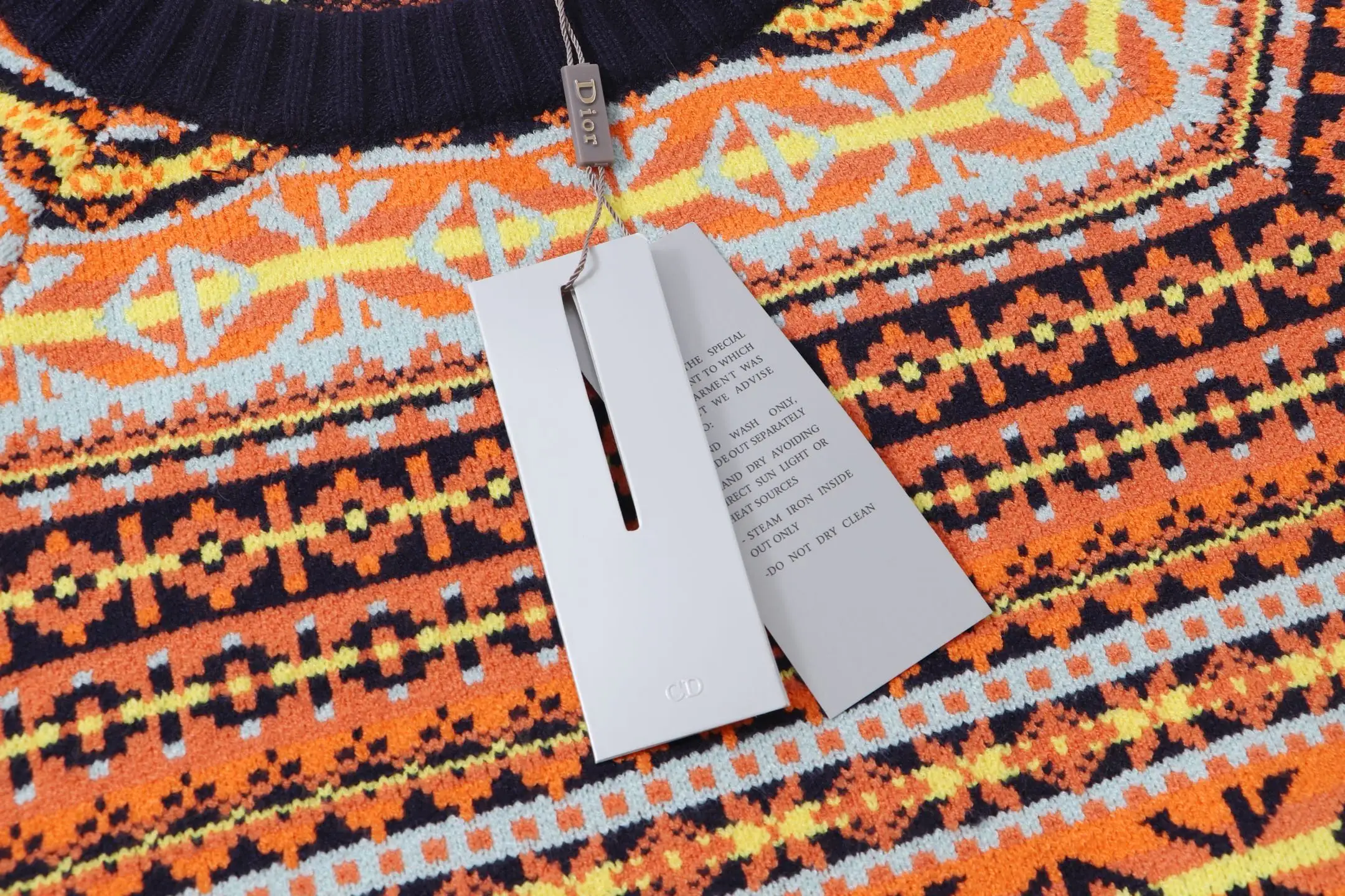 Fair Isle Jacquard Crew-Neck Sweater D21023372 — view 4