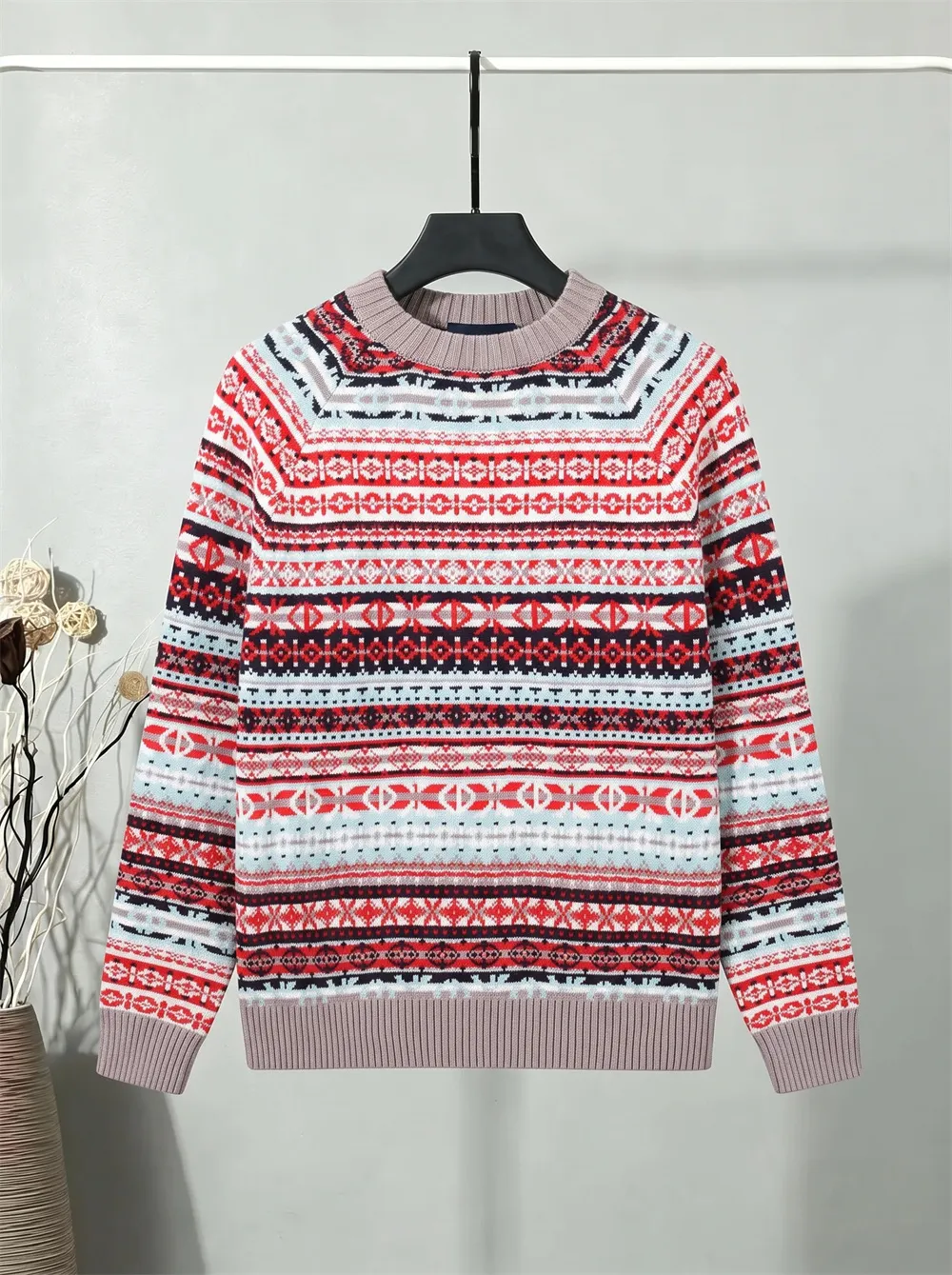 Fair Isle Intarsia Crew-Neck Sweater D21023374