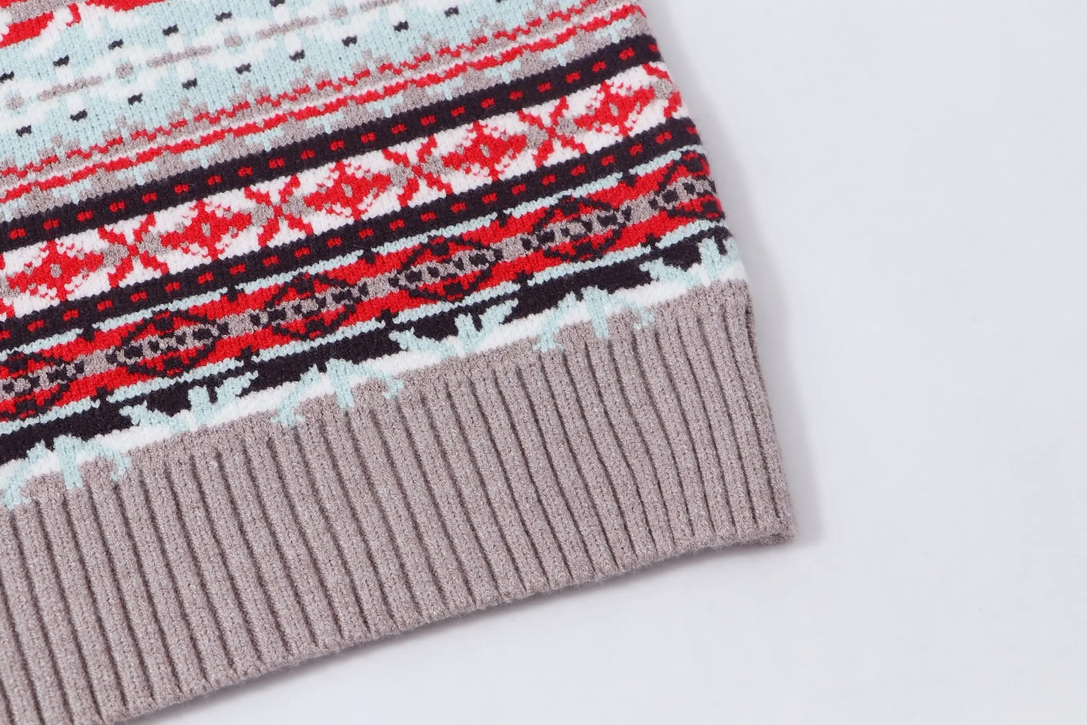 Fair Isle Intarsia Crew-Neck Sweater D21023374 — view 6