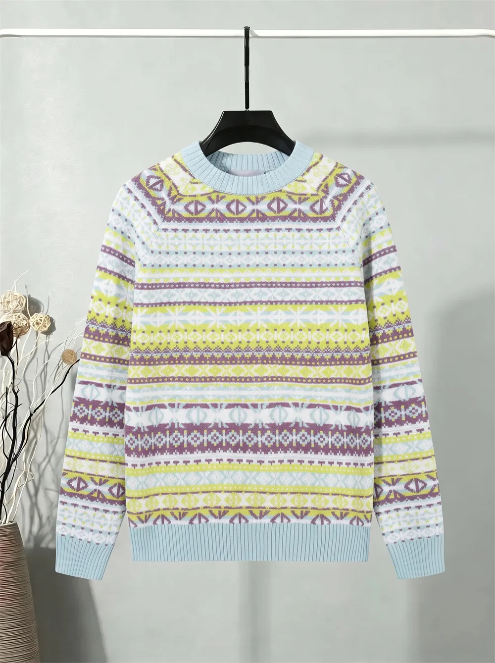 Multicolor Argyle Jacquard Crew-Neck Sweater D21023373