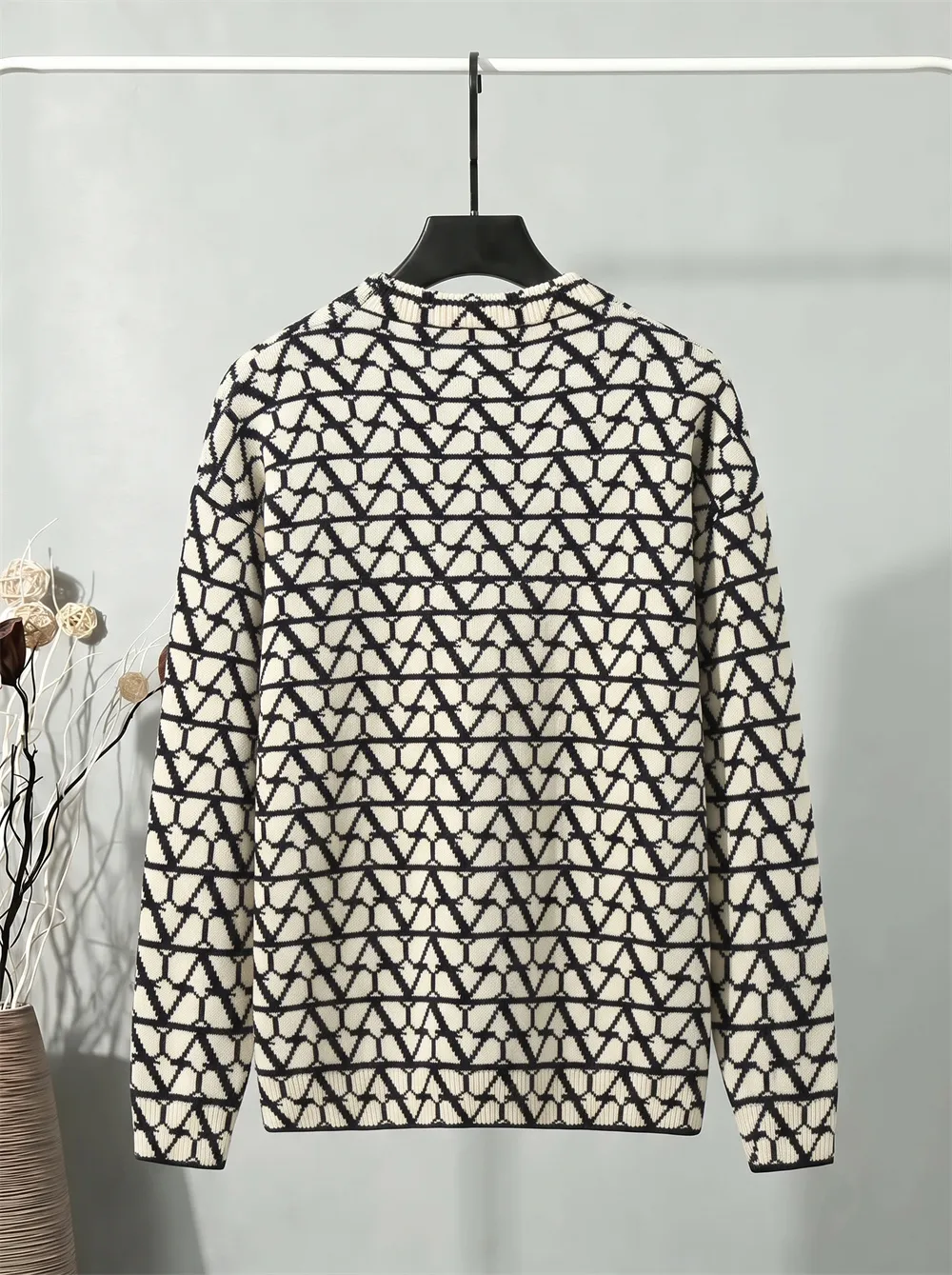 V-Logo Monogram Jacquard Crew-Neck Sweater D21023402 — view 2