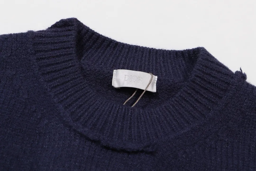 Lunar New Year Distressed Crew-Neck Sweater D22023383 — view 3