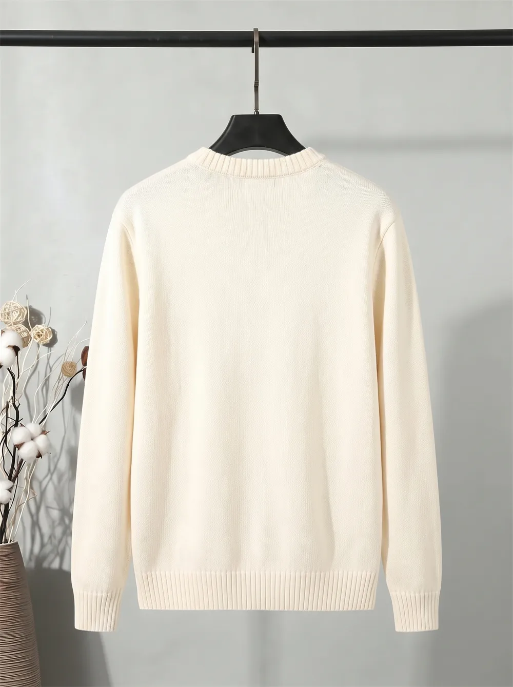 Logo-Embroidered Crew-Neck Sweater D22023398 — view 2