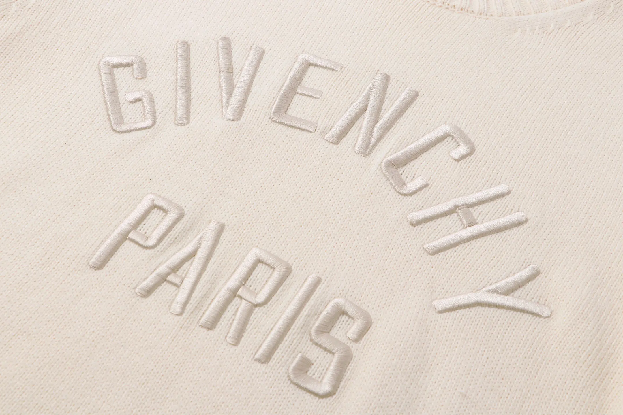 Logo-Embroidered Crew-Neck Sweater D22023398 — view 4
