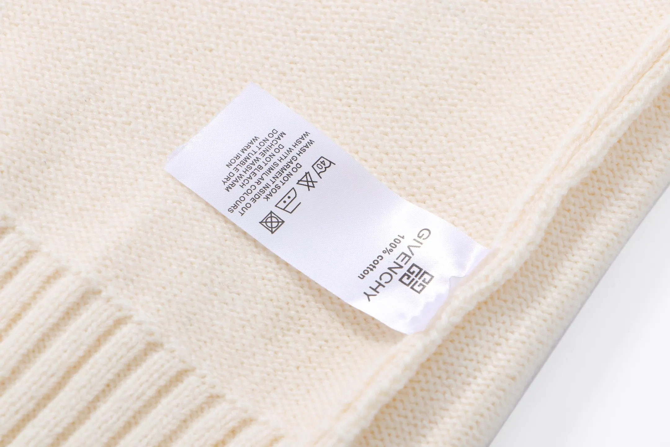 Logo-Embroidered Crew-Neck Sweater D22023398 — view 6