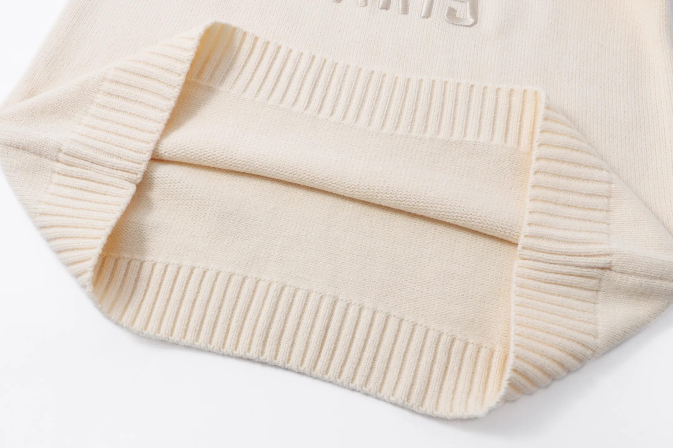 Logo-Embroidered Crew-Neck Sweater D22023398 — view 7