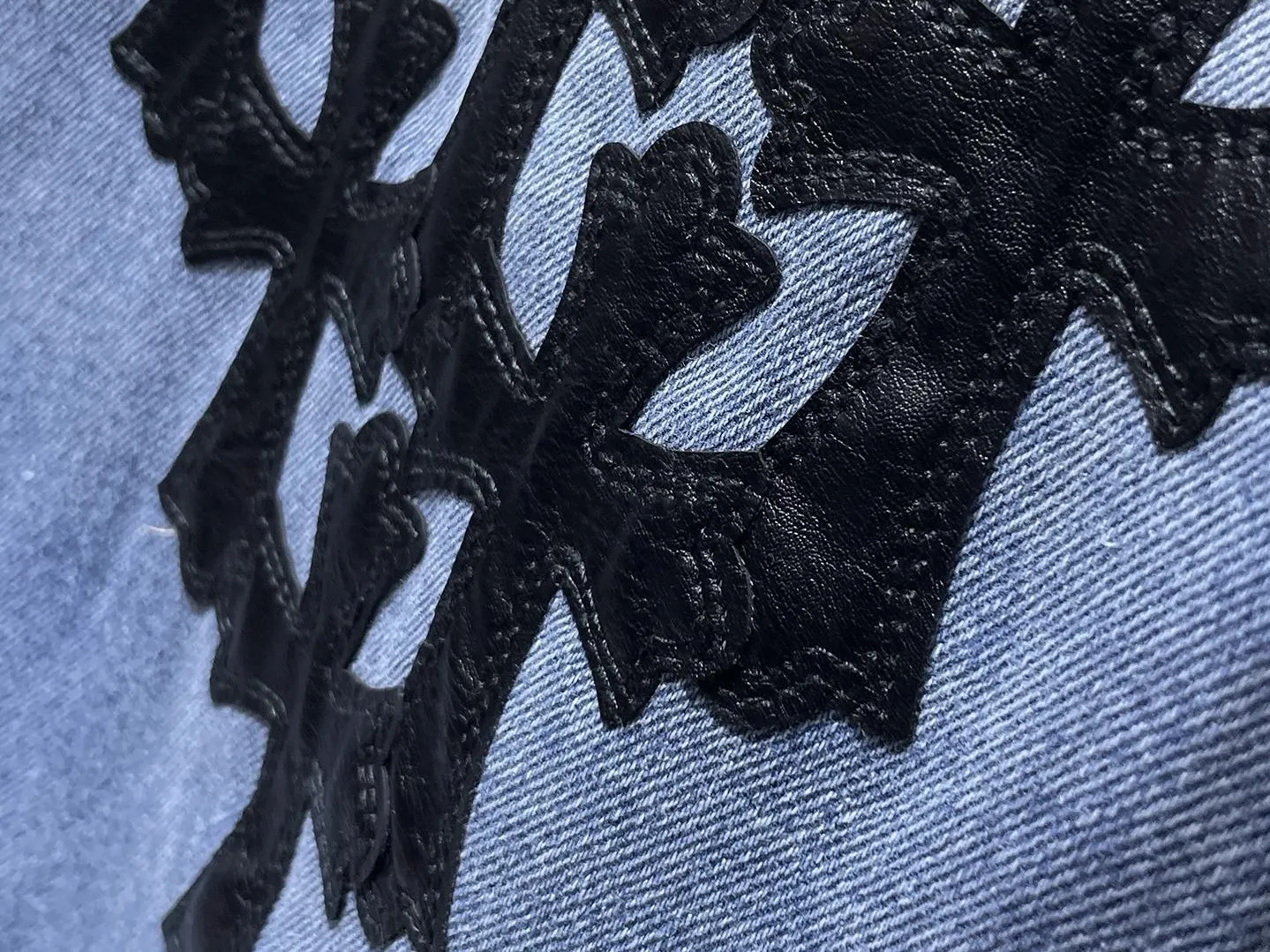 Embroidered Leather Patch Denim Jacket D25023459 — view 3