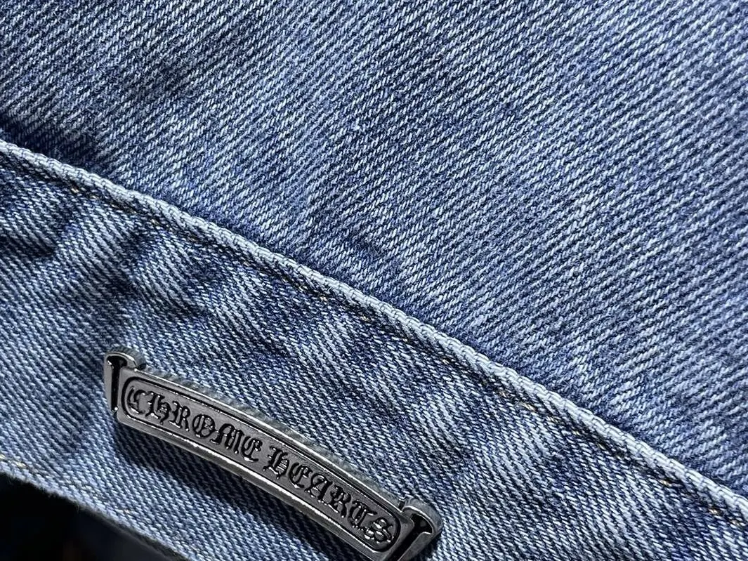 Embroidered Leather Patch Denim Jacket D25023459 — view 8