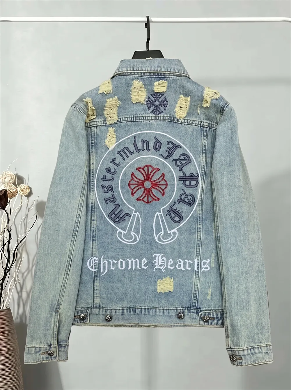 Embroidered Distressed Denim Jacket D25023462 — view 2