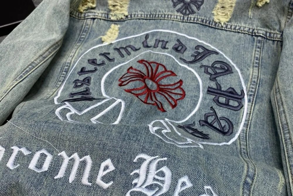 Embroidered Distressed Denim Jacket D25023462 — view 5