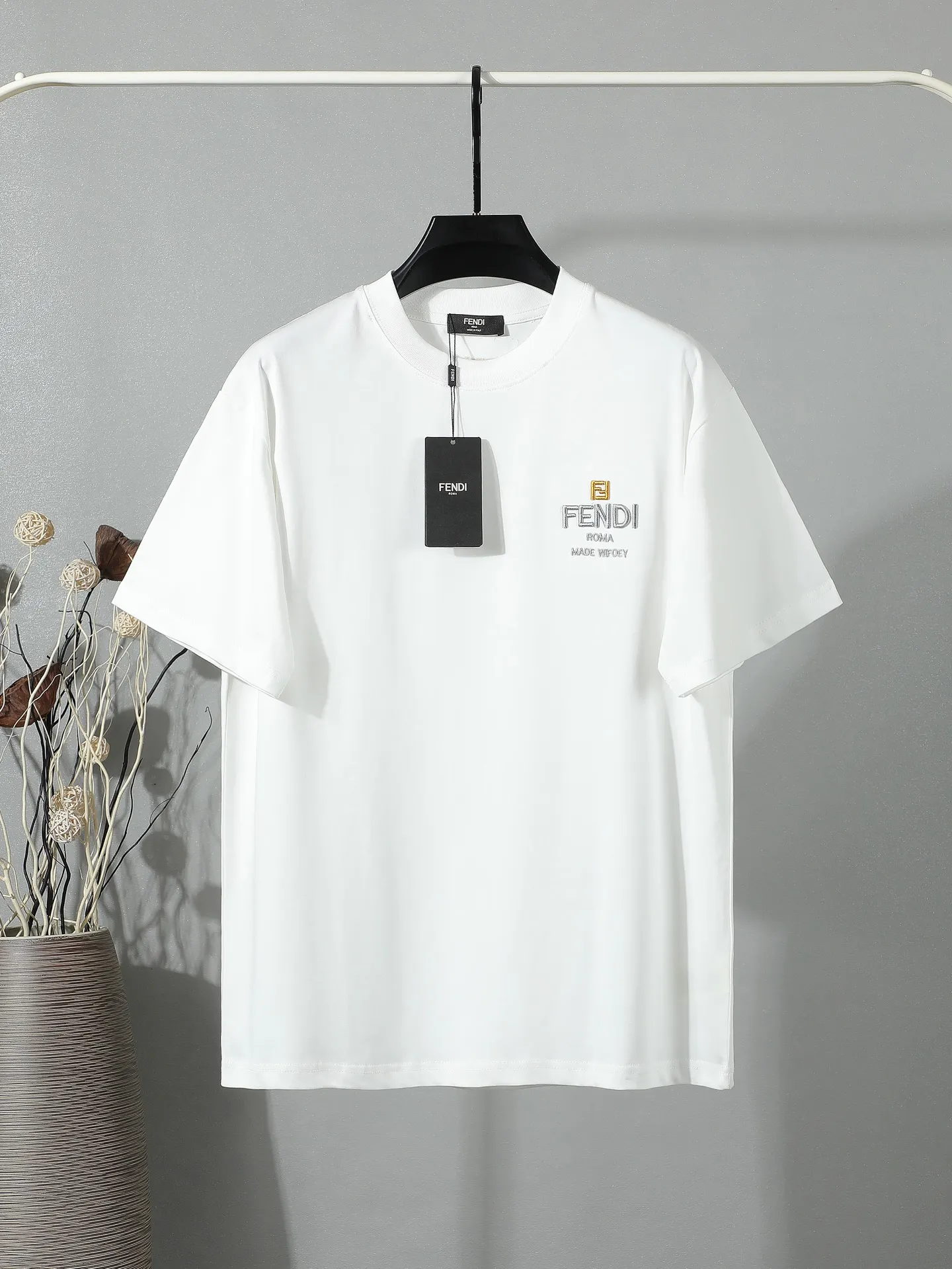 Logo Embroidered Cotton T-Shirt D13011651