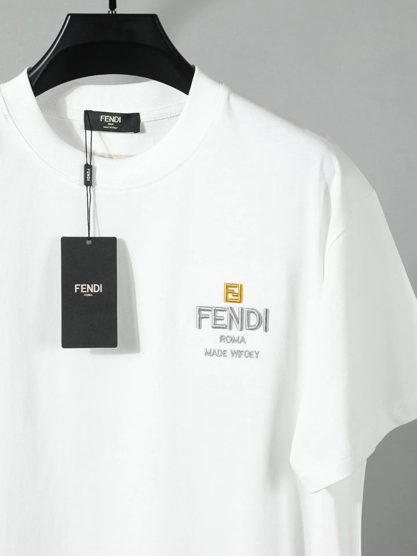 Logo Embroidered Cotton T-Shirt D13011651 — view 3