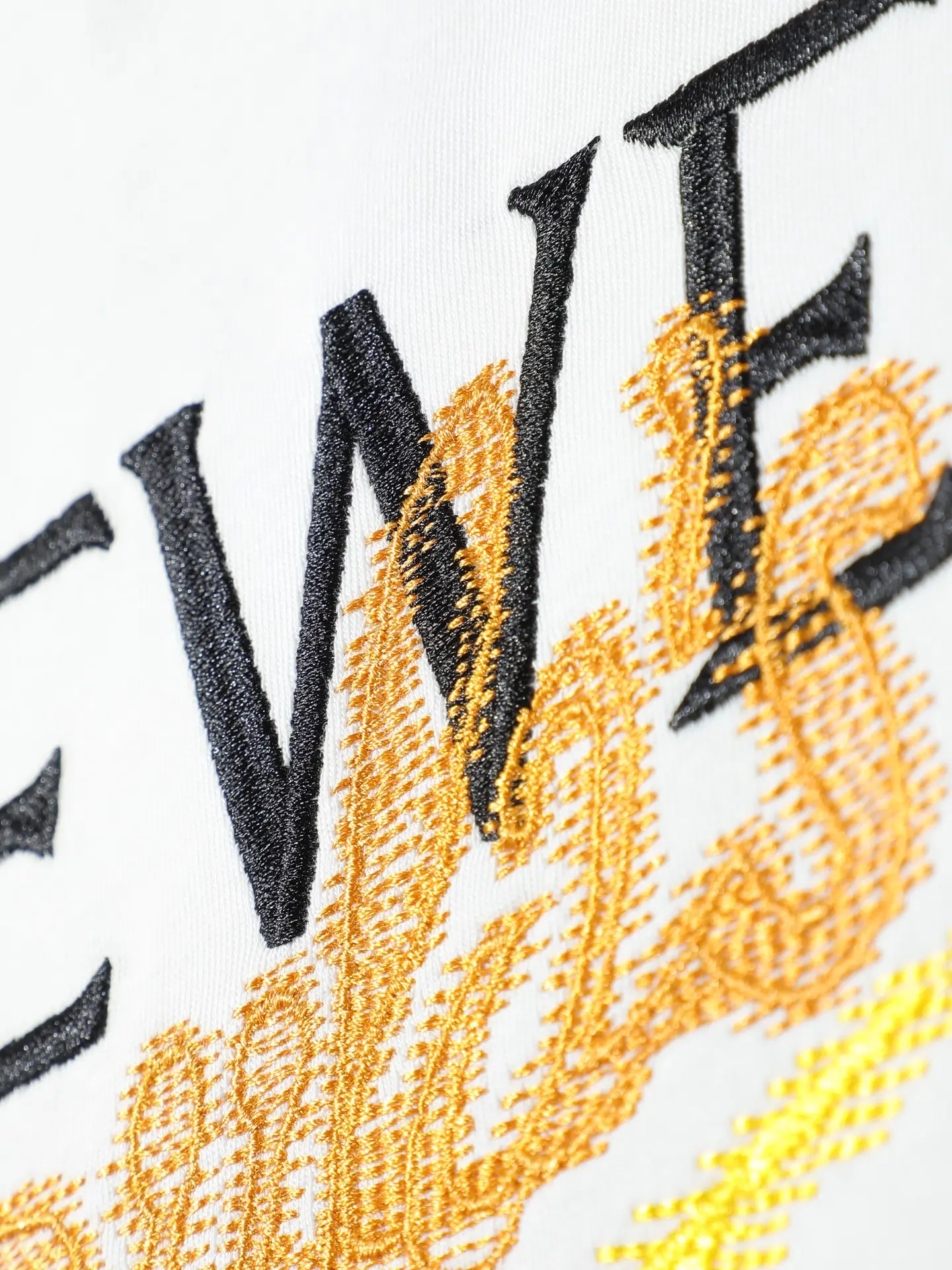 Anagram Embroidered Cotton T-Shirt D14011646 — view 8