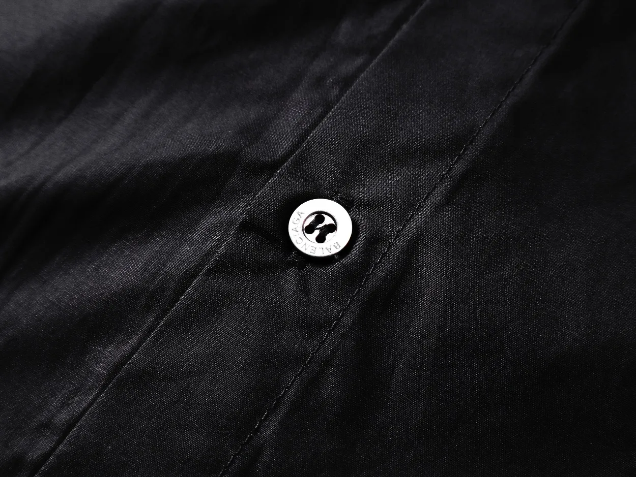 Logo Print Short-Sleeve Button-Down Shirt D16511694 — view 4