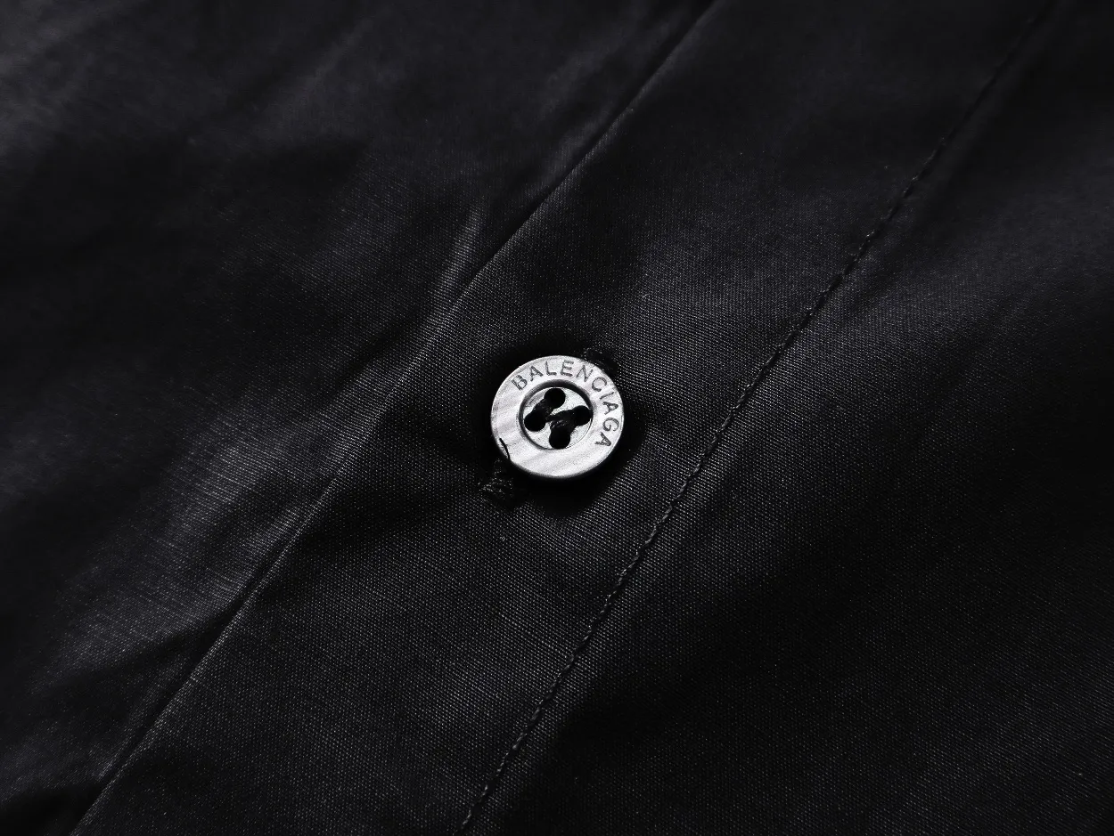 Logo Graphic Short-Sleeve Button-Down Shirt D16511692 — view 6