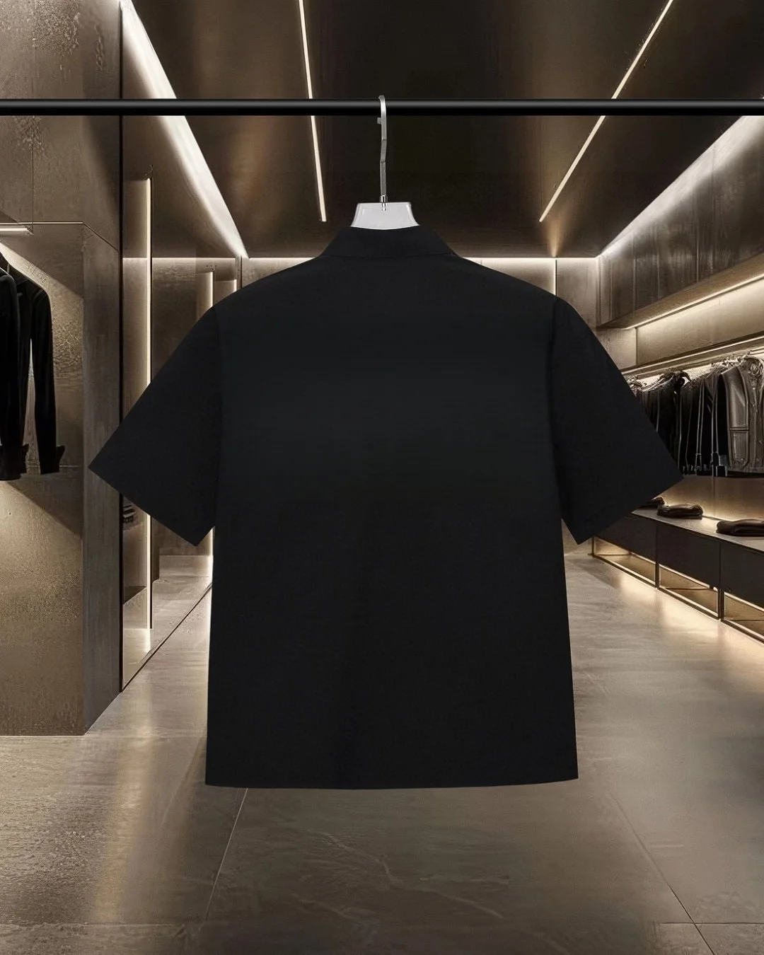 Logo-Embroidered Short-Sleeve Shirt D17511704 — view 2