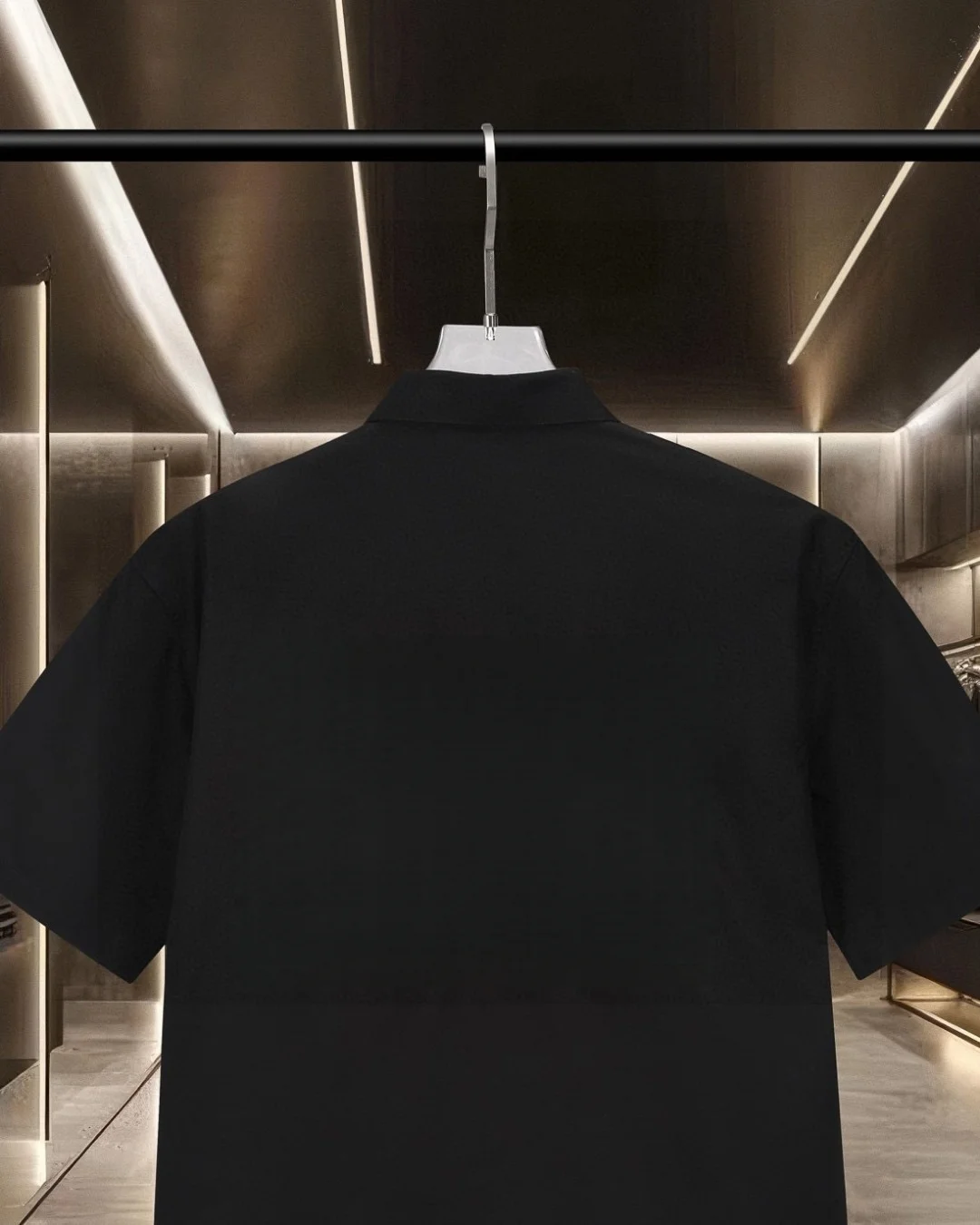 Logo Embroidered Short-Sleeve Shirt D17511706 — view 4