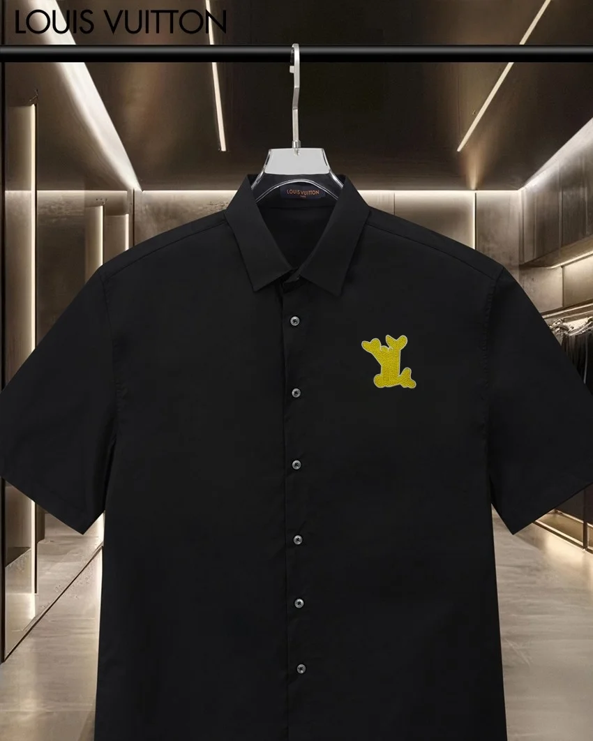Logo-Embroidered Short-Sleeve Shirt D17511734 — view 3