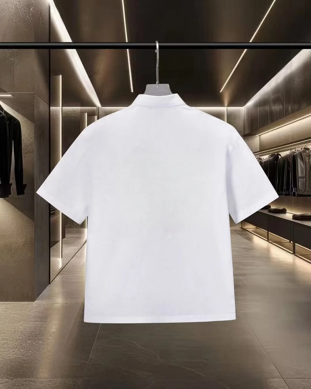 Logo-Embroidered Short-Sleeve Shirt D17511707 — view 2