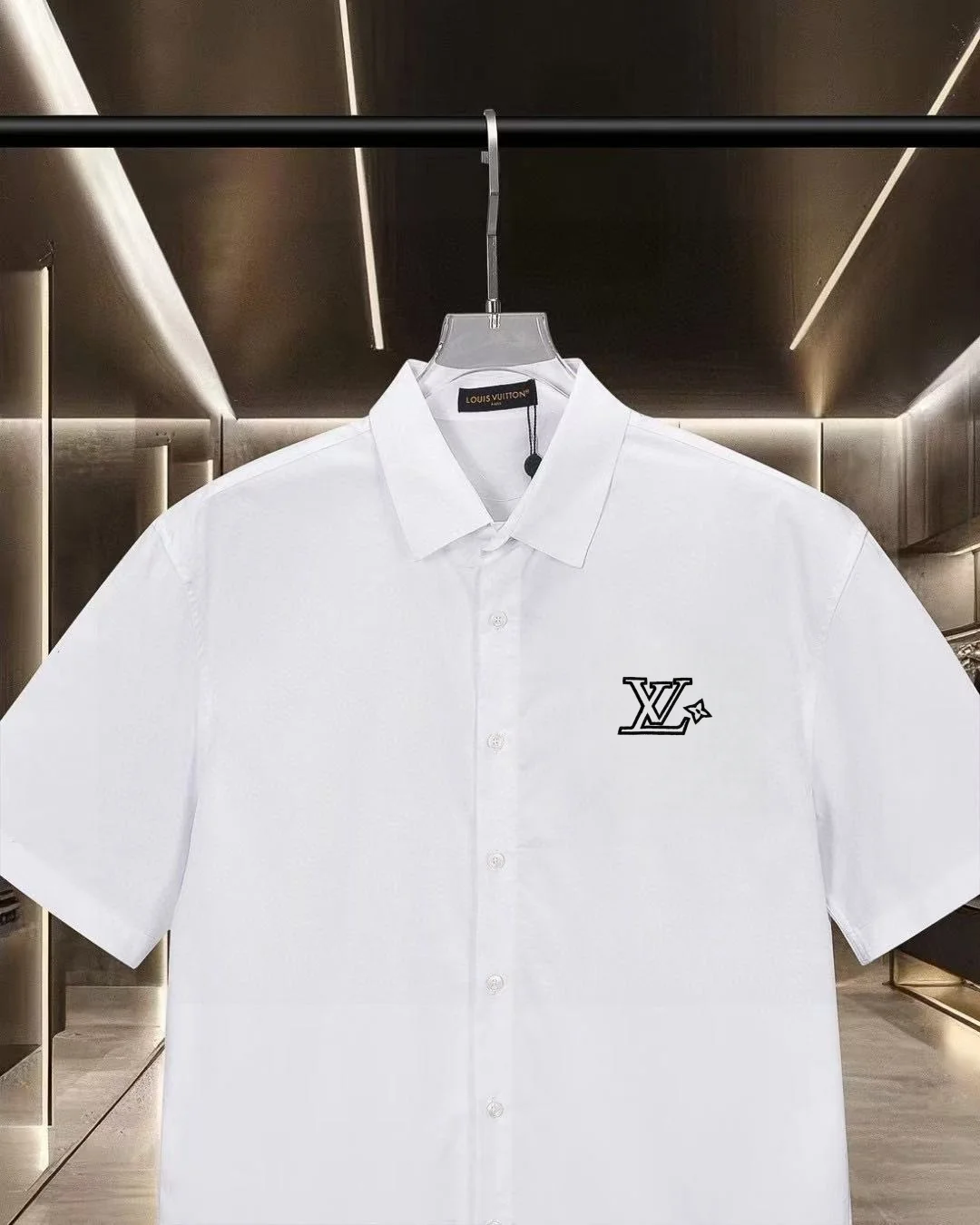 Logo-Embroidered Short-Sleeve Shirt D17511707 — view 3