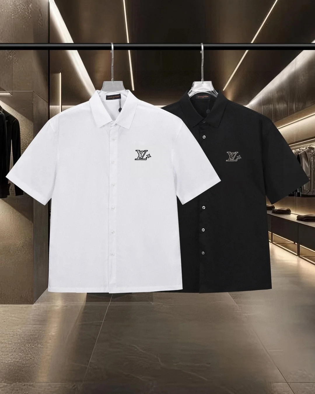 Logo-Embroidered Short-Sleeve Shirt D17511707 — view 11