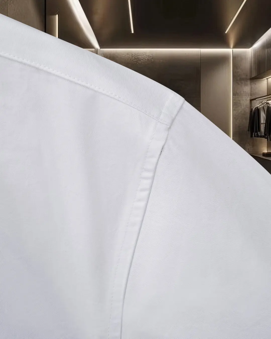 Logo Embroidered Short-Sleeve Shirt D17511735 — view 9