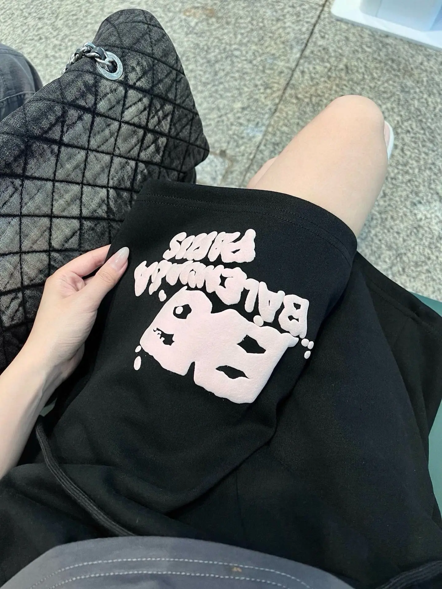 Graffiti Logo Print Cotton Shorts D12511669 — view 9