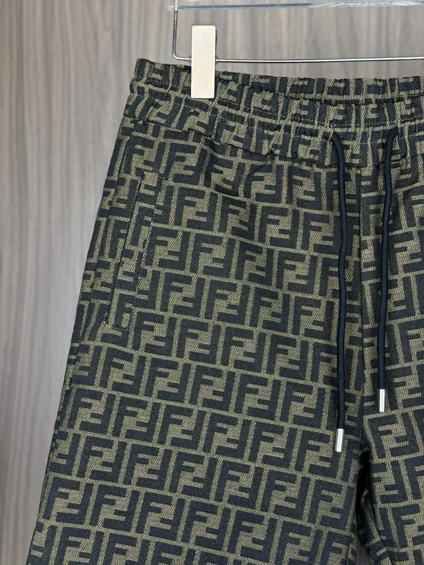 FF Logo Jacquard Drawstring Shorts D13511675 — view 4