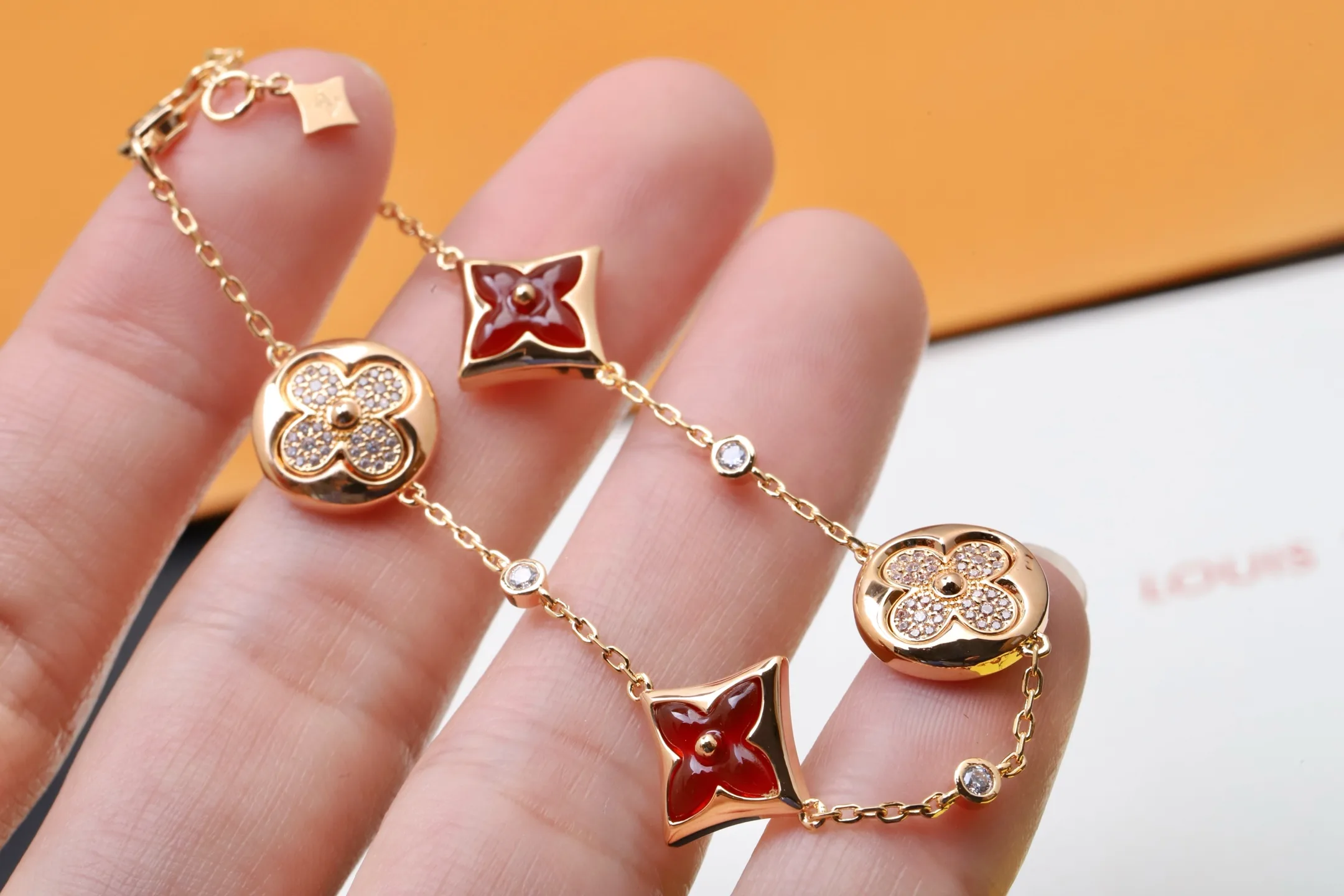 Color Blossom BB Multi-Pattern Bracelet D24017454 — view 4