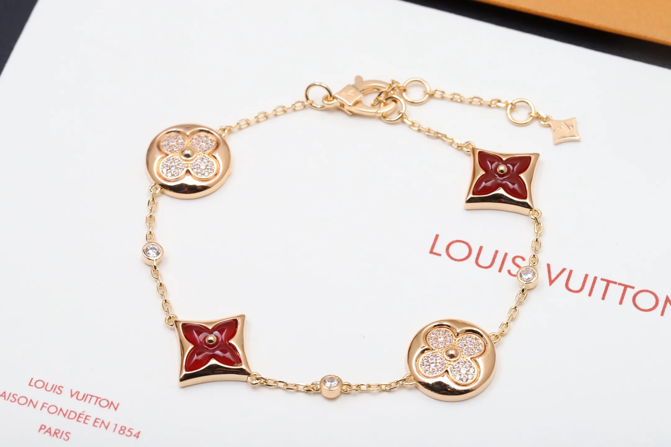 Color Blossom BB Multi-Pattern Bracelet D24017454 — view 7