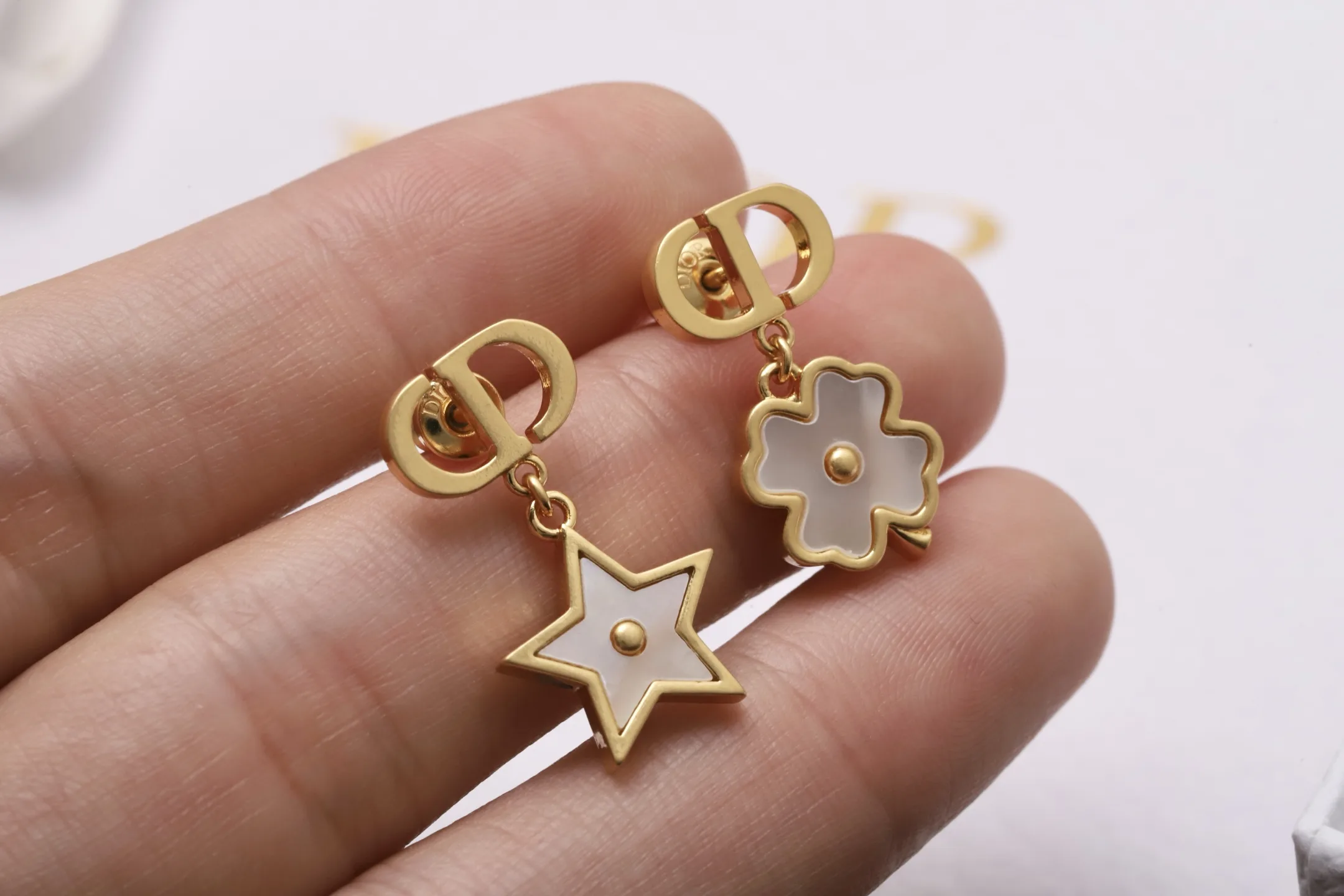CD Star and Clover Mother-of-Pearl Drop Earrings D14017375 — view 4