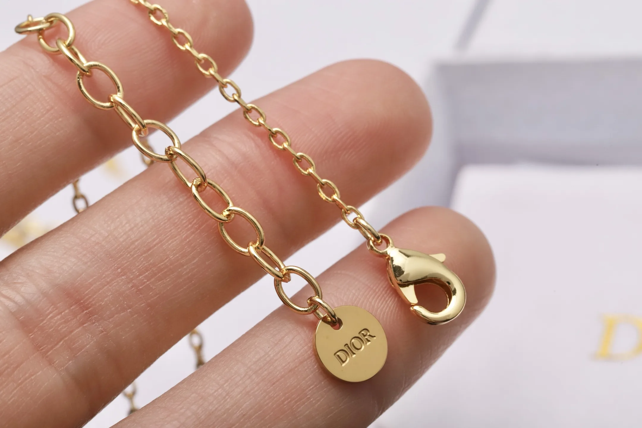 CD Logo Crystal and Resin Pearl Necklace D14017217 — view 6