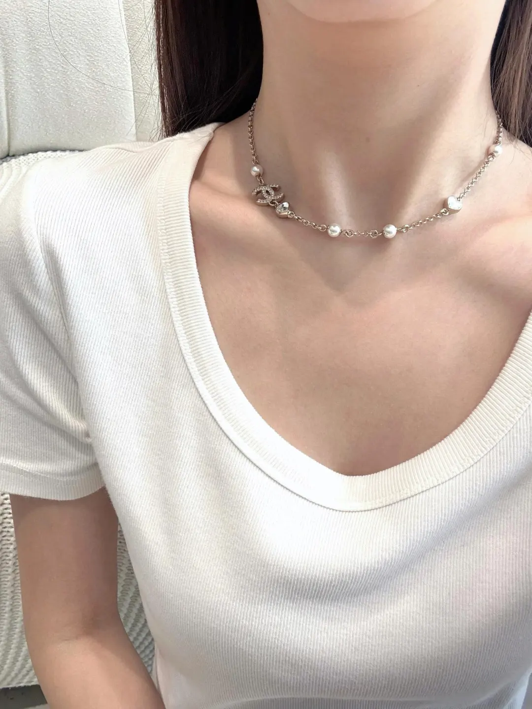 Heart and Faux Pearl CC Long Necklace D15017310 — view 9