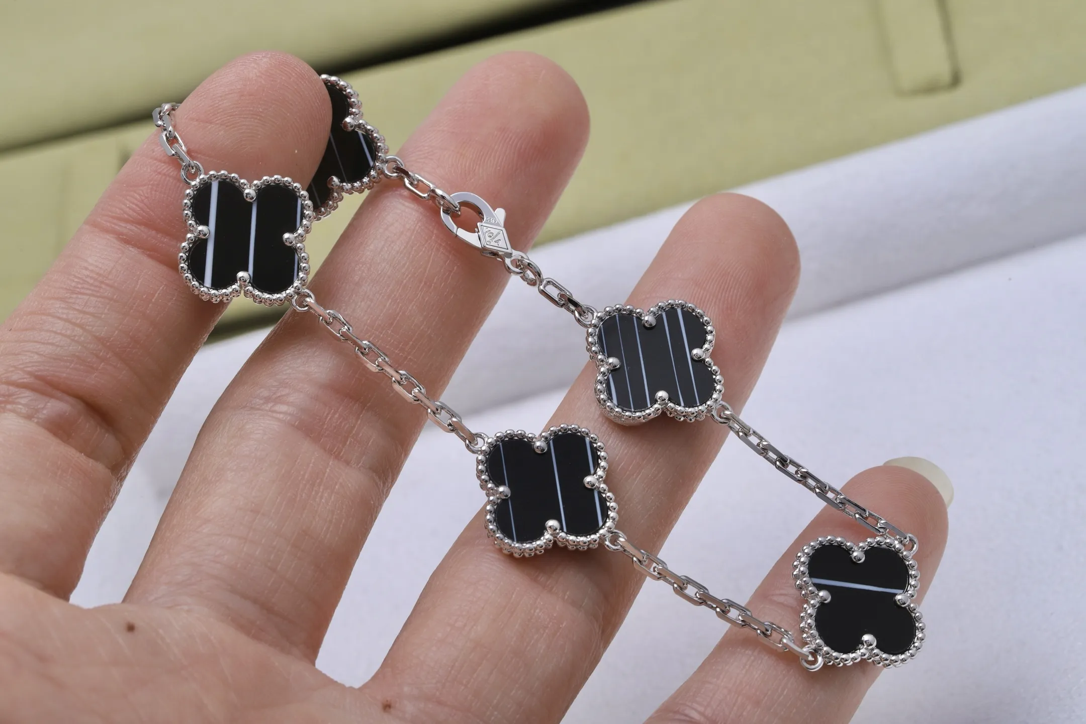 Vintage Alhambra 5-Motif Bracelet (Sterling Silver) D49016588 — view 3