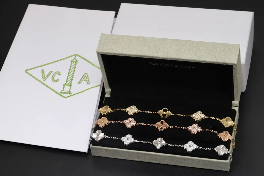 Alhambra 5-Motif Guilloché and Diamond Bracelet (Sterling Silver) D51016635