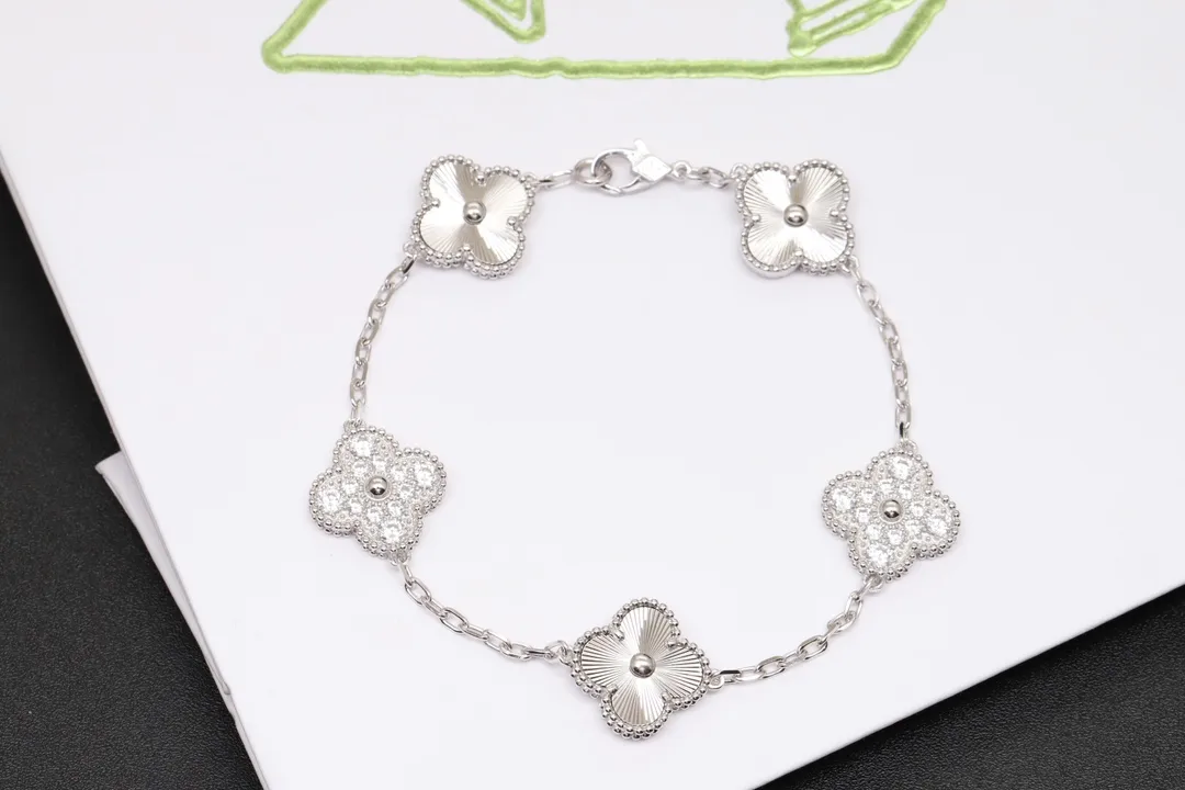 Alhambra 5-Motif Guilloché and Diamond Bracelet (Sterling Silver) D51016635 — view 3