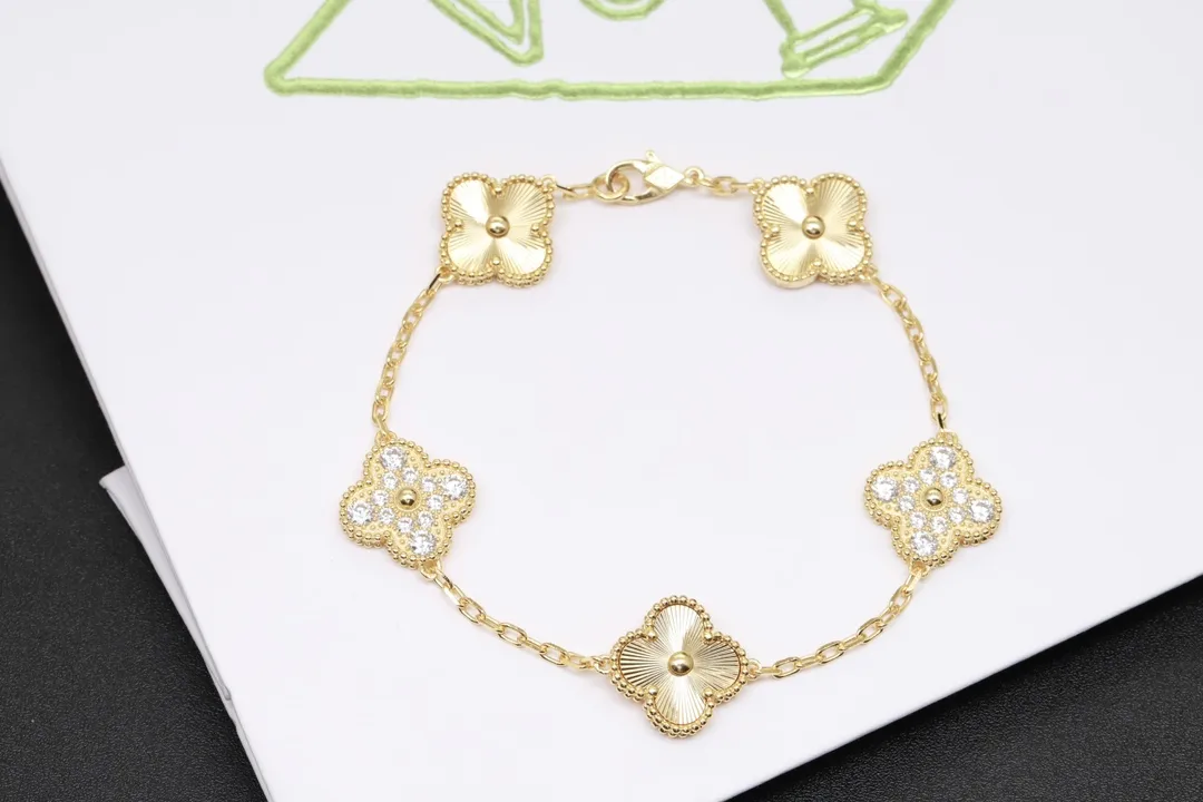Alhambra 5-Motif Guilloché and Diamond Bracelet (Sterling Silver) D51016635 — view 5