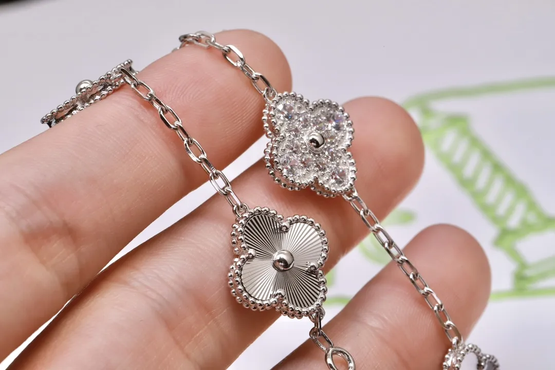 Alhambra 5-Motif Guilloché and Diamond Bracelet (Sterling Silver) D51016635 — view 7