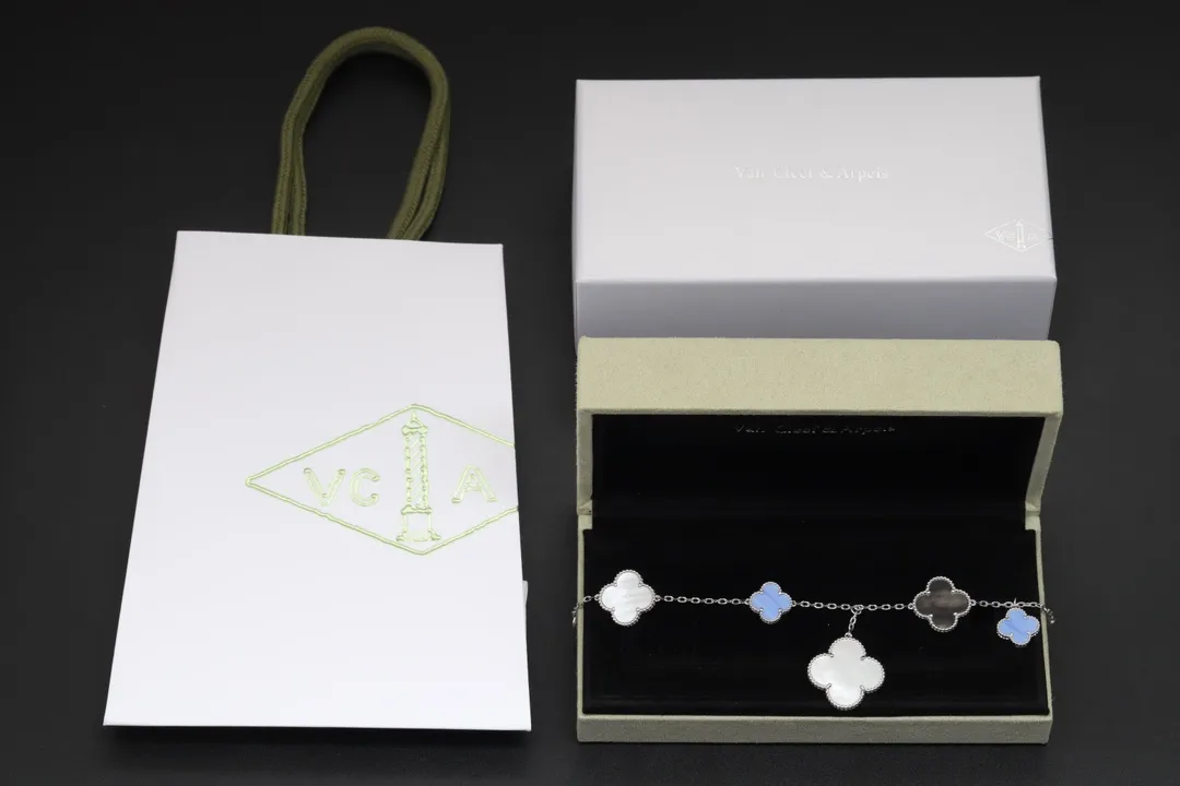 Magic Alhambra 5-Motif Bracelet (Sterling Silver) D62016636 — view 2
