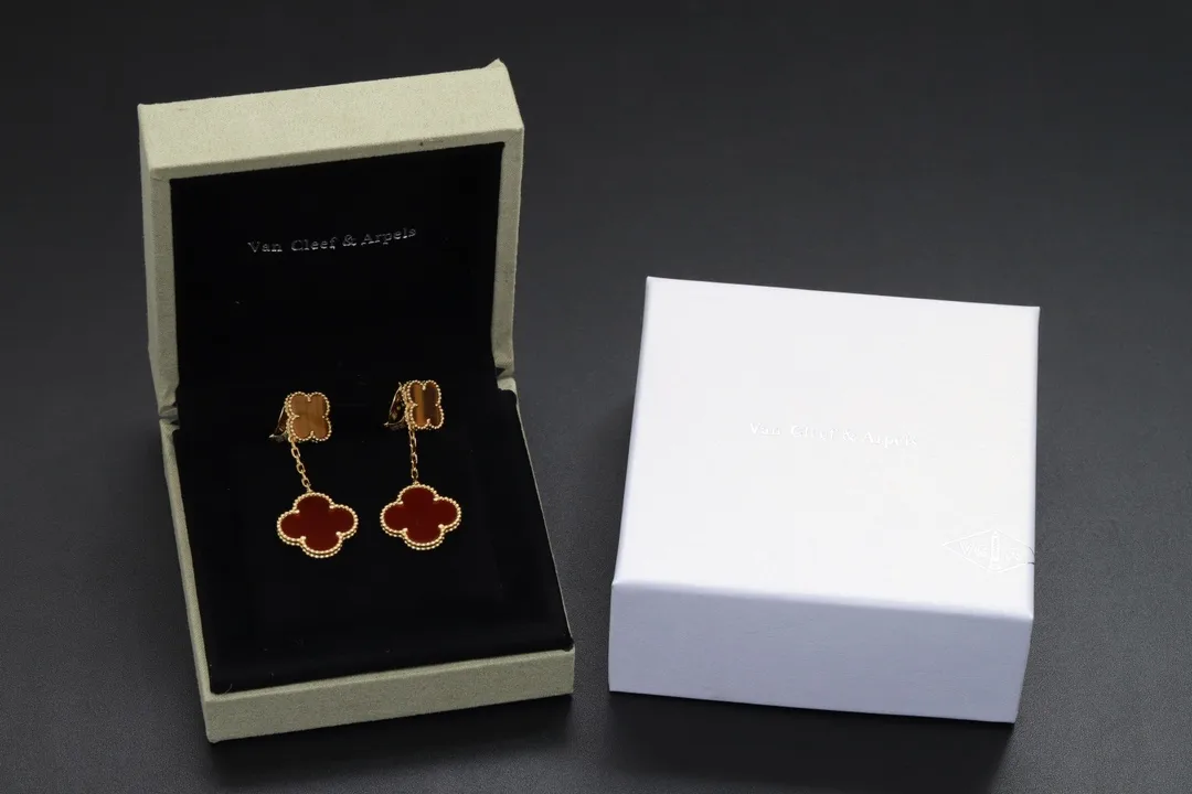 Vintage Alhambra 2-Motif Drop Earrings (Sterling Silver) D35016929 — view 3