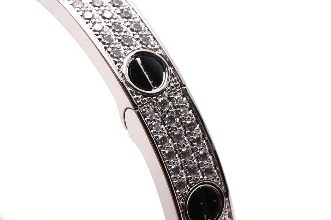 Love Pave Ceramic Bangle (Gold-Plated Brass) D55016882 — view 3