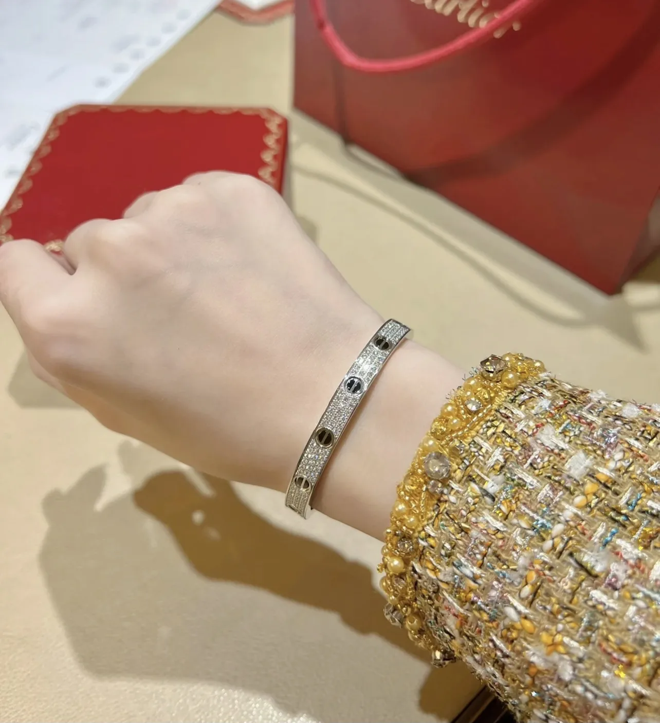 Love Pave Ceramic Bangle (Gold-Plated Brass) D55016882 — view 9