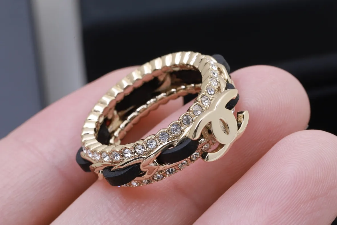 Double C Leather-Intertwined Crystal Ring D14017348 — view 6